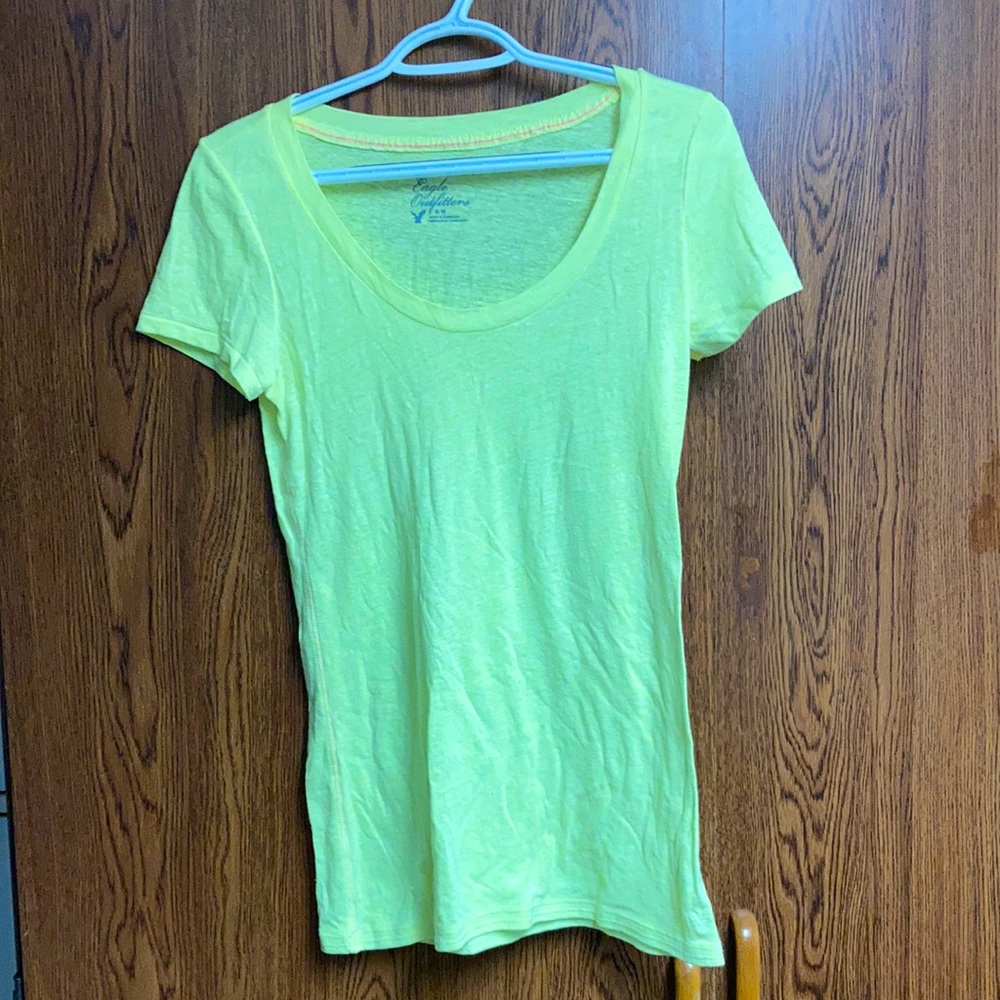American eagle neon yellow short sleeve scoopneck